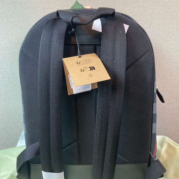 NWT Burberry Navy Grey IP Check Jeff Men’s Canvas Backpack - $1350 Retail - Picture 5 of 9